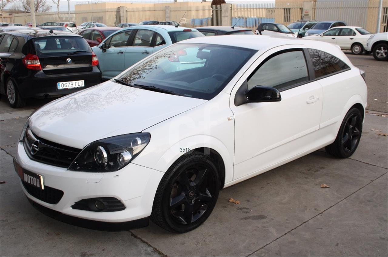 Opel Astra GTC 1.9 CDTi 150 CV Sport