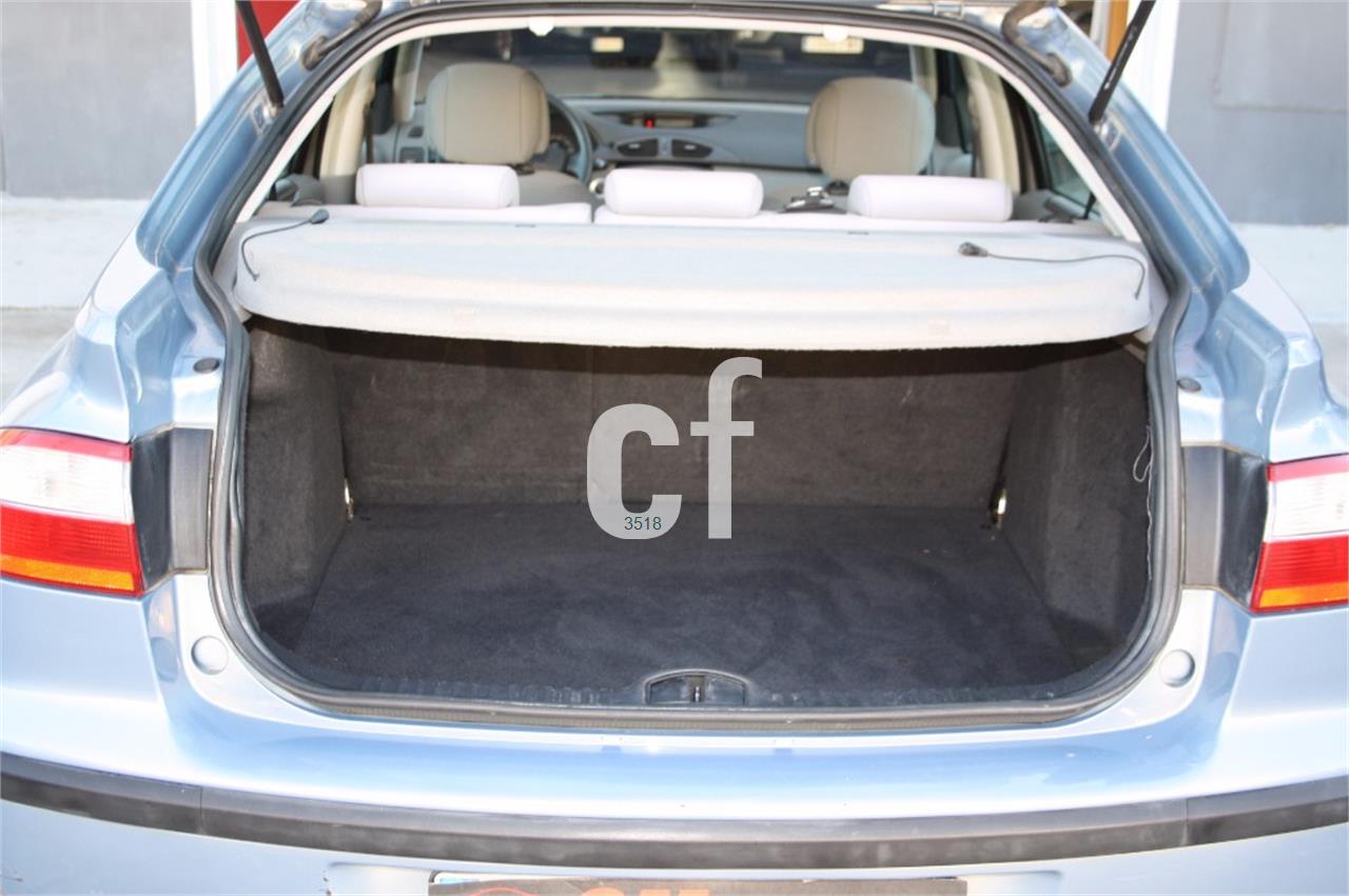 Renault Laguna AUTHENTIQUE 1.6 16V