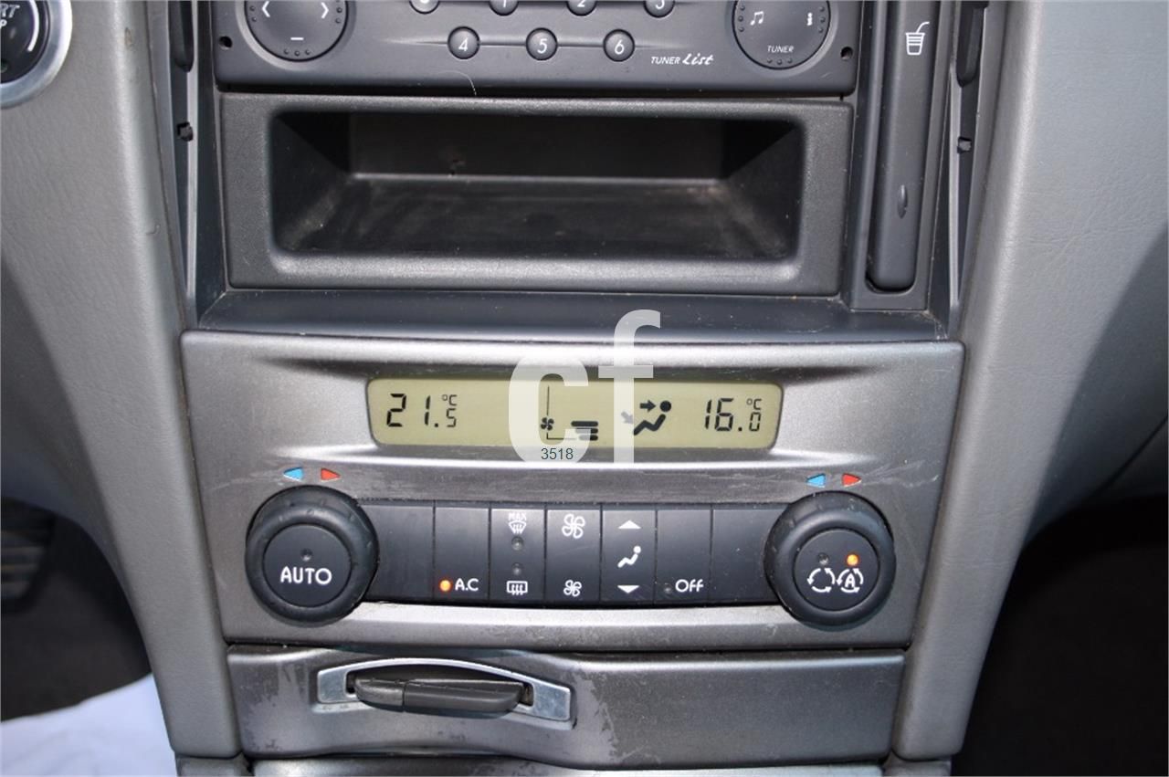 Renault Laguna AUTHENTIQUE 1.6 16V