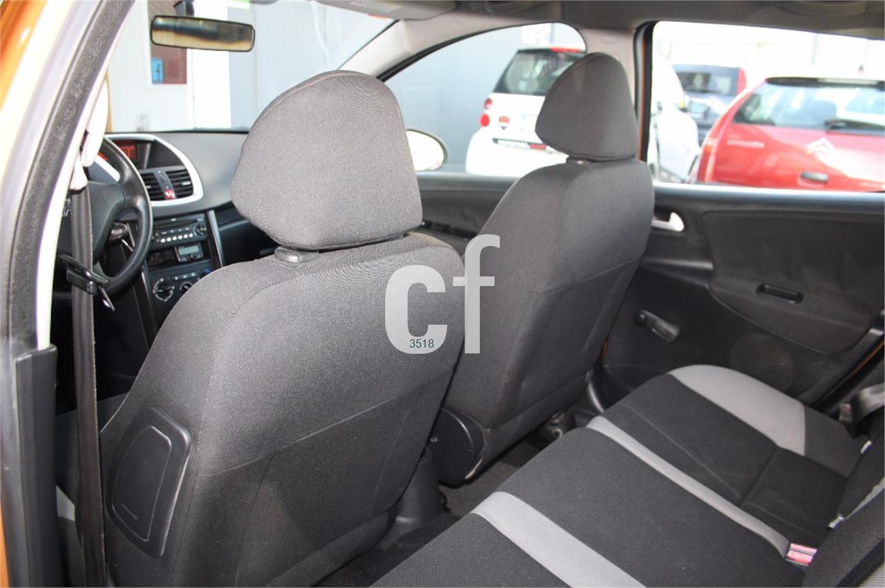 Peugeot 207 Confort 1.6 HDI 90