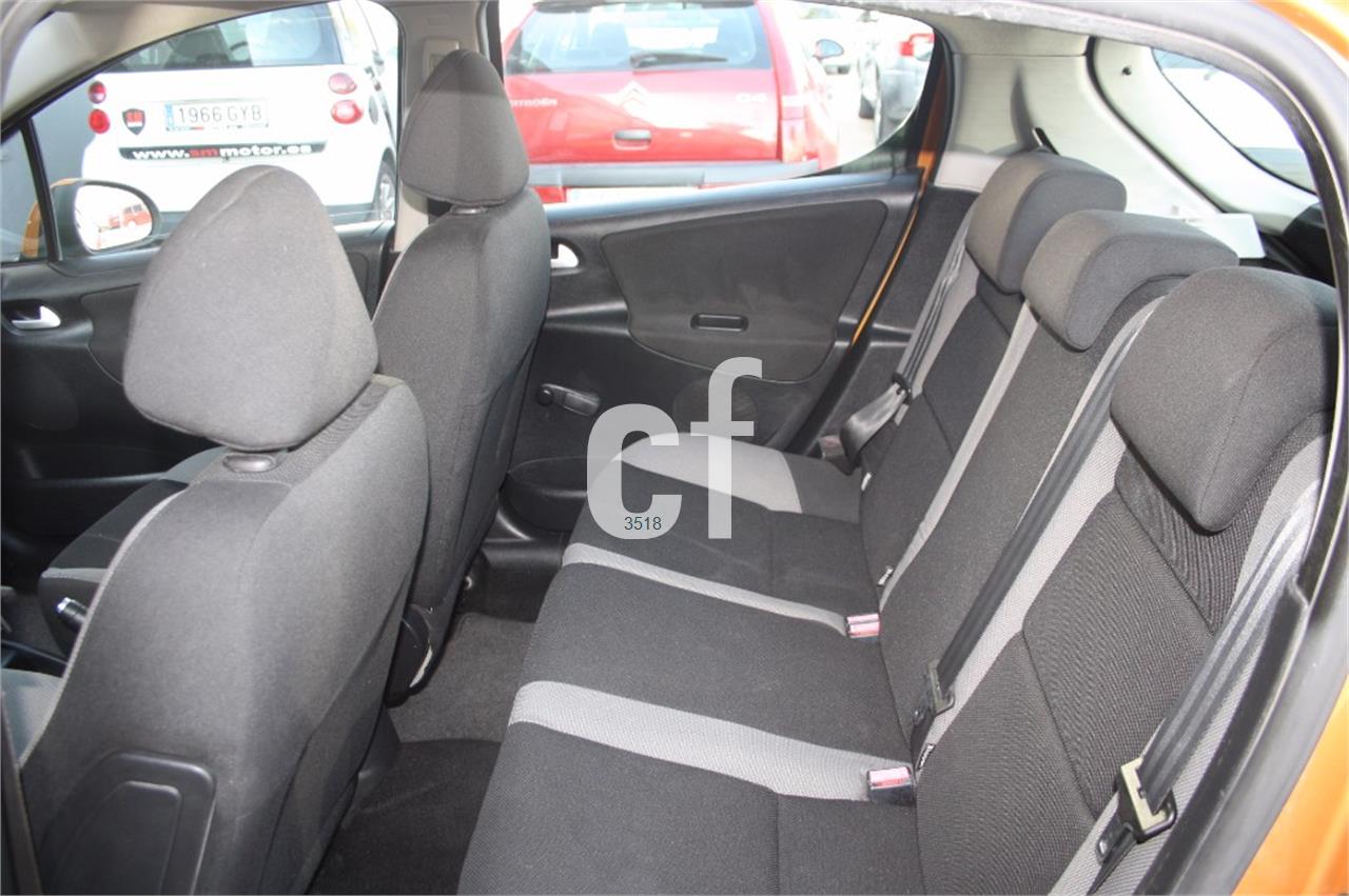 Peugeot 207 Confort 1.6 HDI 90