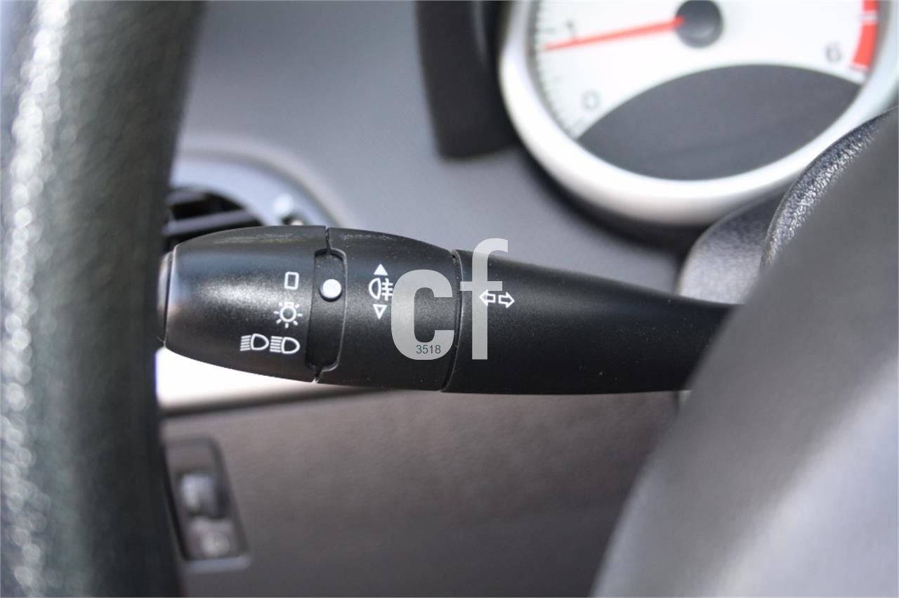 Peugeot 207 Confort 1.6 HDI 90