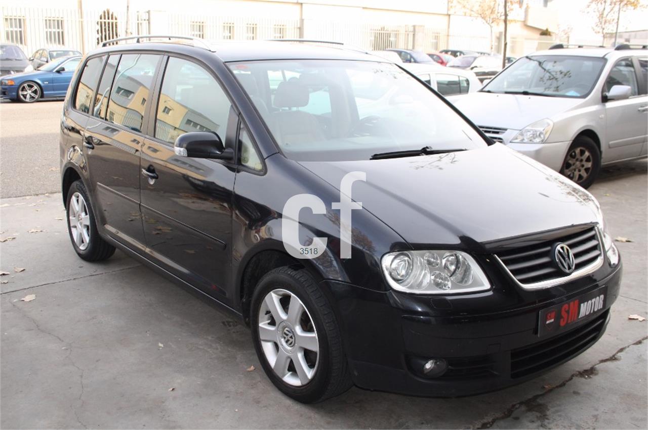 Volkswagen Touran 2.0 TDI DSG HIGHLINE
