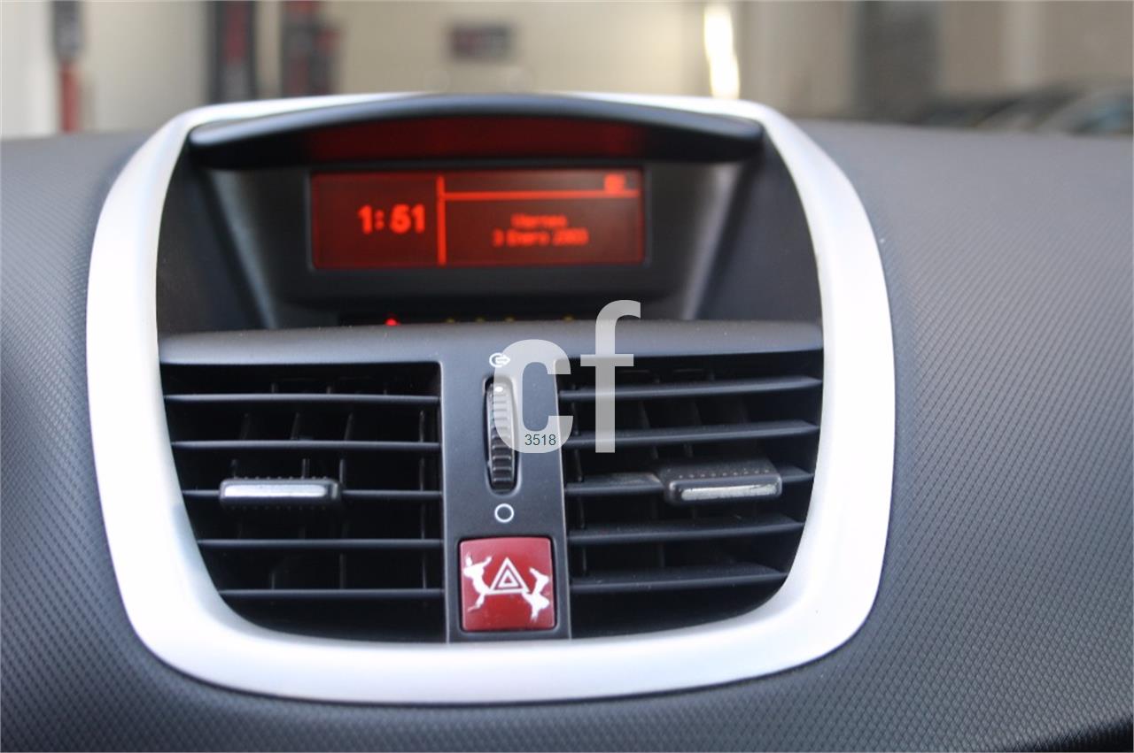 Peugeot 207 Confort 1.6 HDI 90