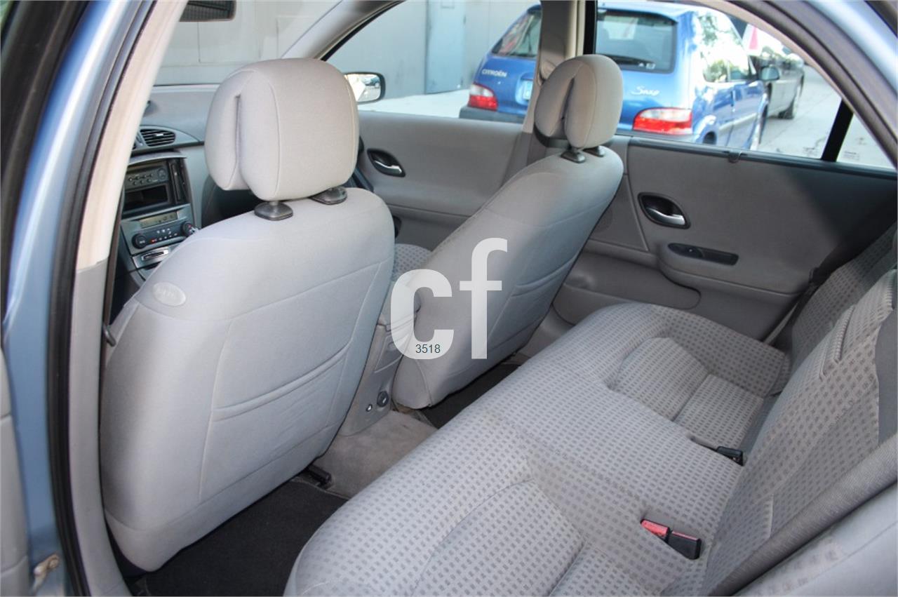 Renault Laguna AUTHENTIQUE 1.6 16V