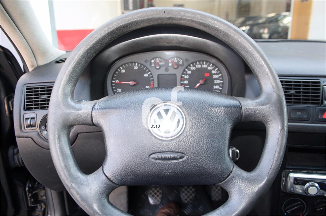 Volkswagen Golf 1.9 TDi Advance 100CV