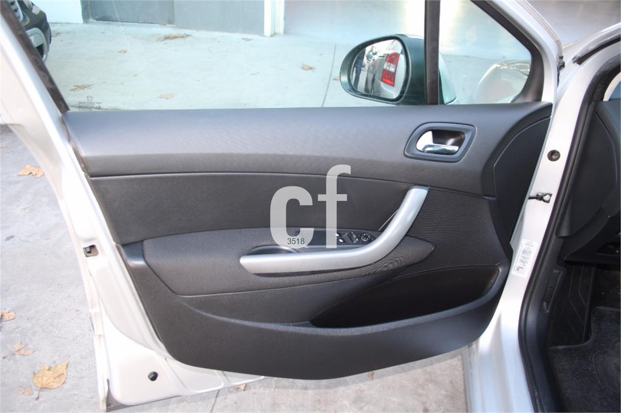 Peugeot 308 Confort 1.6 HDI 90