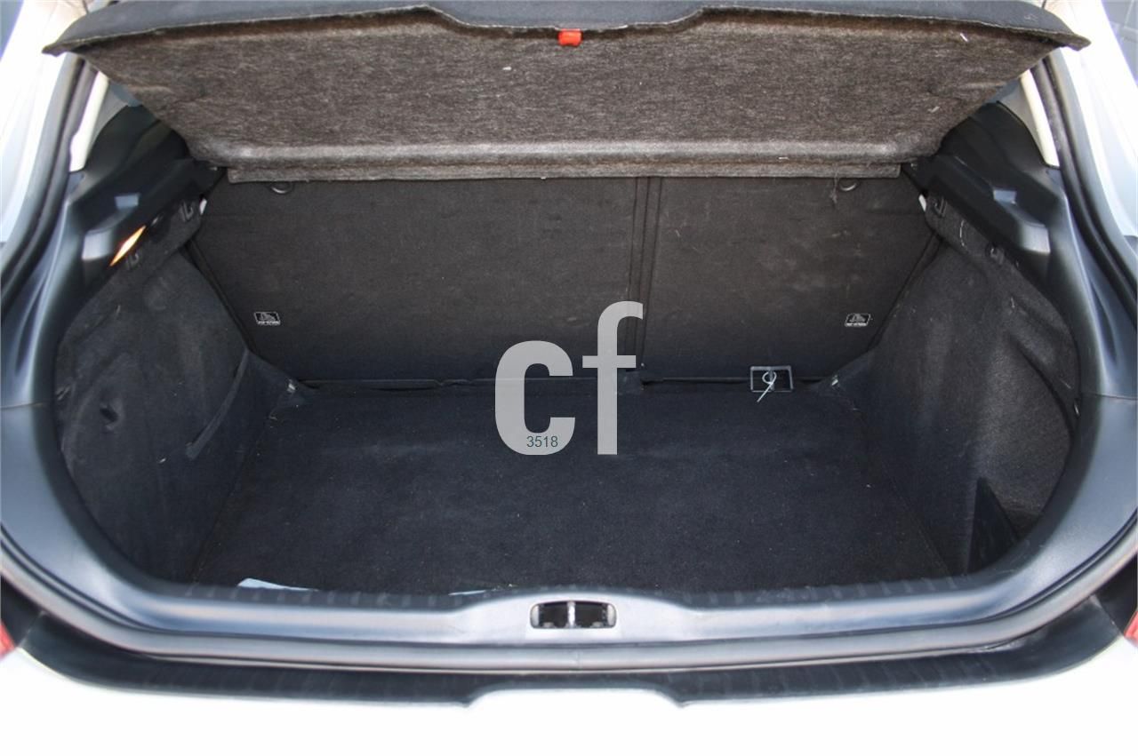 Peugeot 308 Confort 1.6 HDI 90