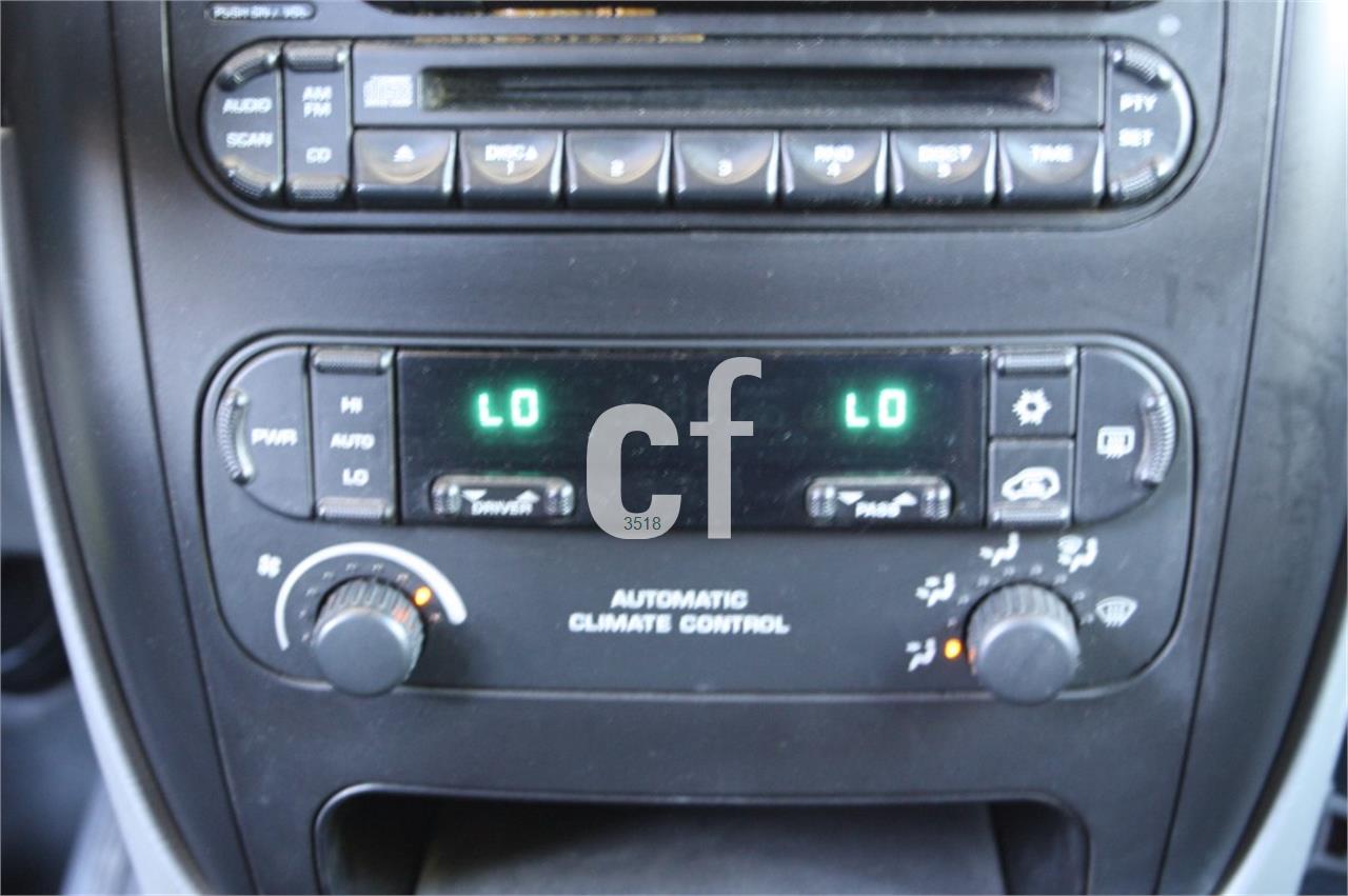 Chrysler Voyager SE 2.5 CRD