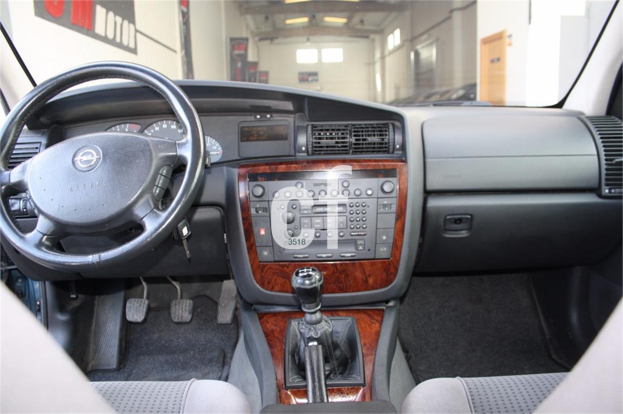 Opel Omega Elegance 2.5 DTI