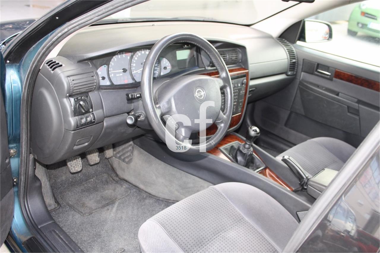 Opel Omega Elegance 2.5 DTI