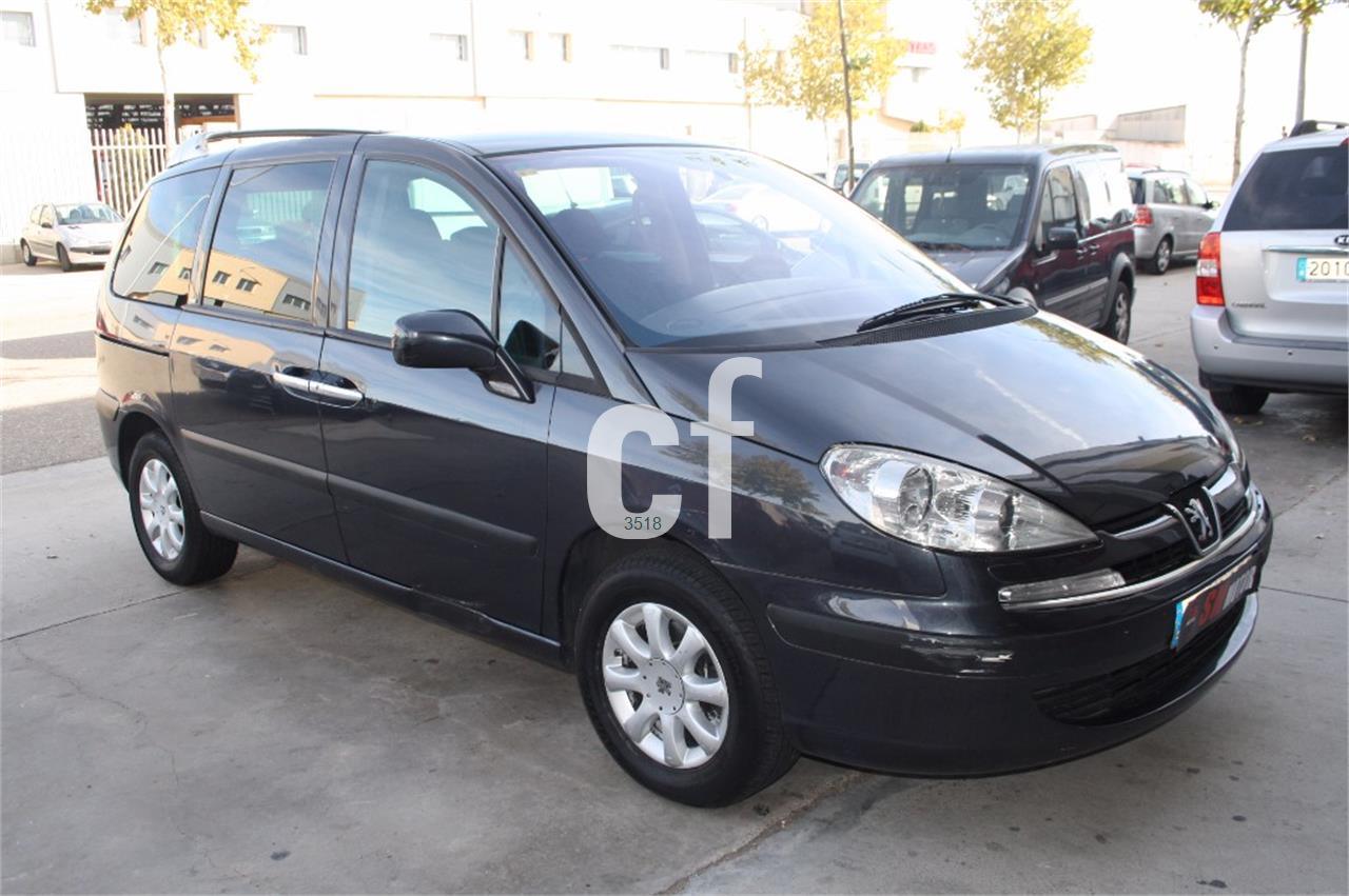 Peugeot 807 ST 2.2 HDI