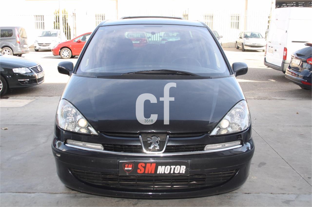 Peugeot 807 ST 2.2 HDI