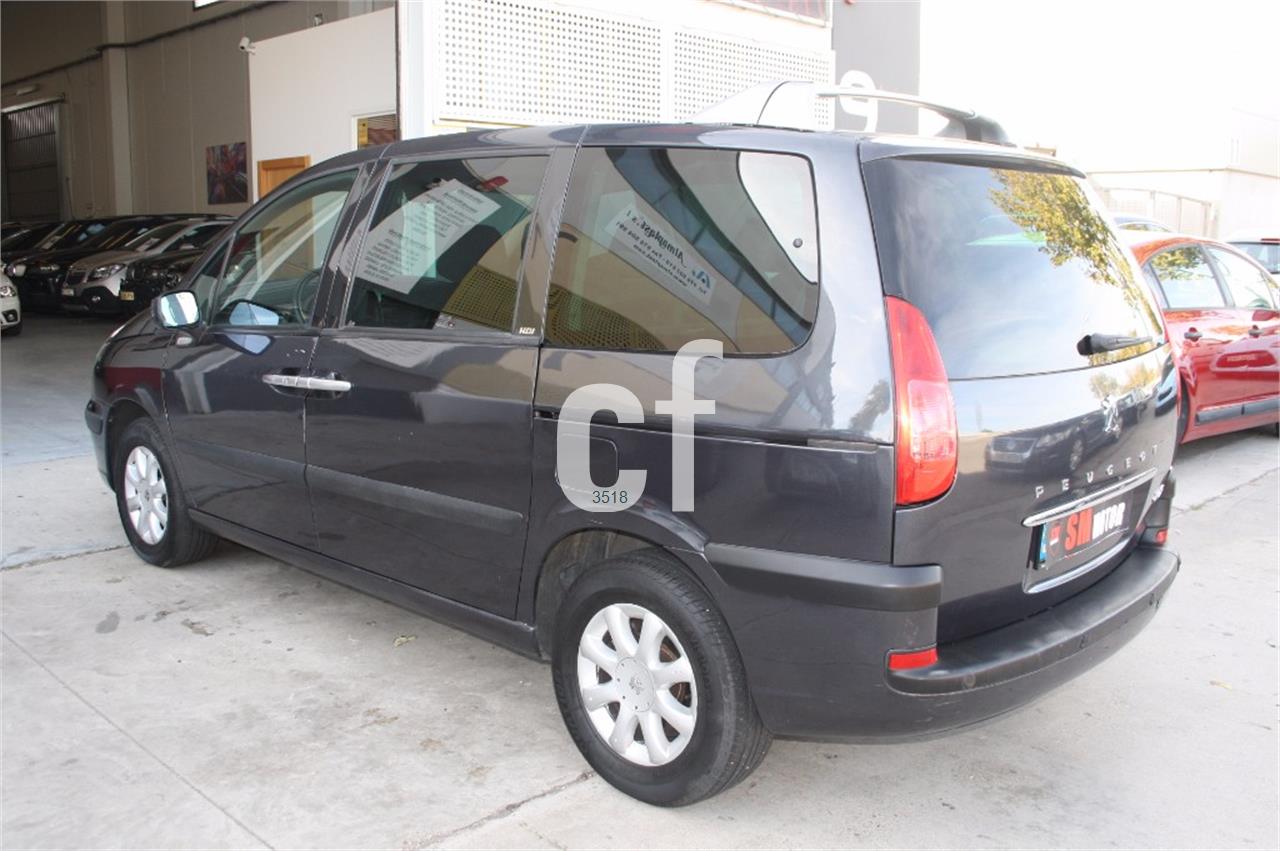 Peugeot 807 ST 2.2 HDI