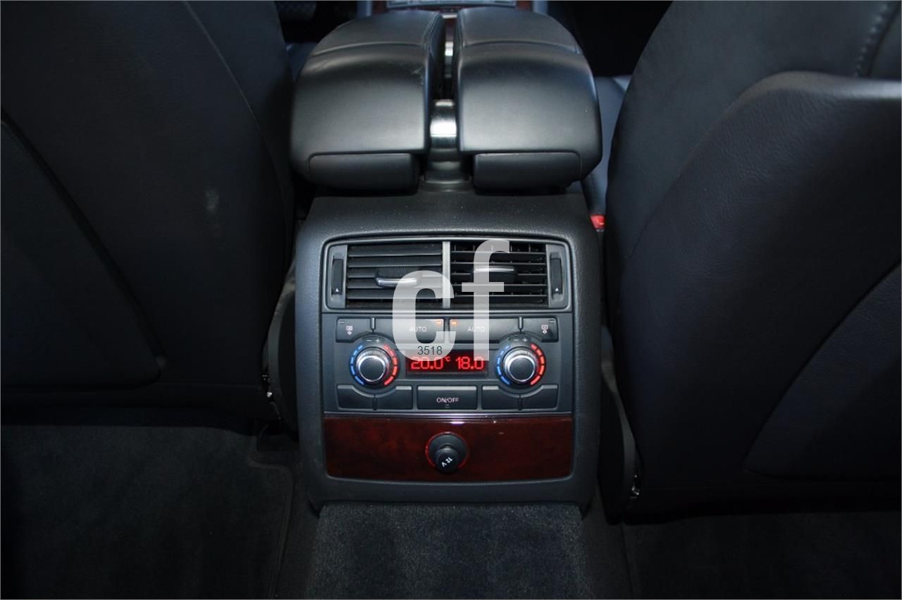 Audi A8 3.7 QUATTRO TIPTRONIC