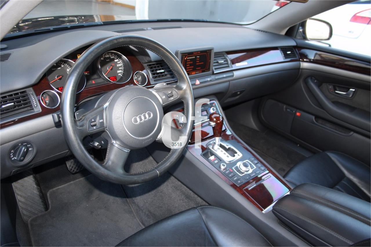 Audi A8 3.7 QUATTRO TIPTRONIC