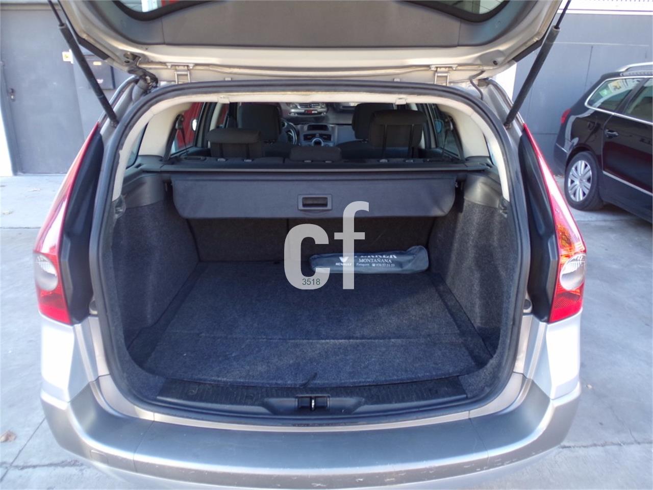 Renault Megane GRAND TOUR LUXE DYNAMIQUE 1.9DCI