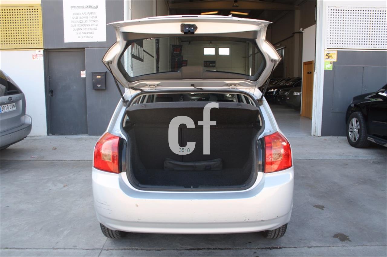Toyota Corolla 1.6 VVTi Linea Luna