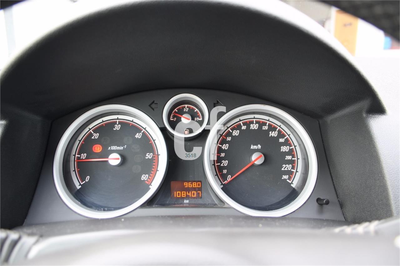 Opel Astra GTC 1.7 CDTi Sport