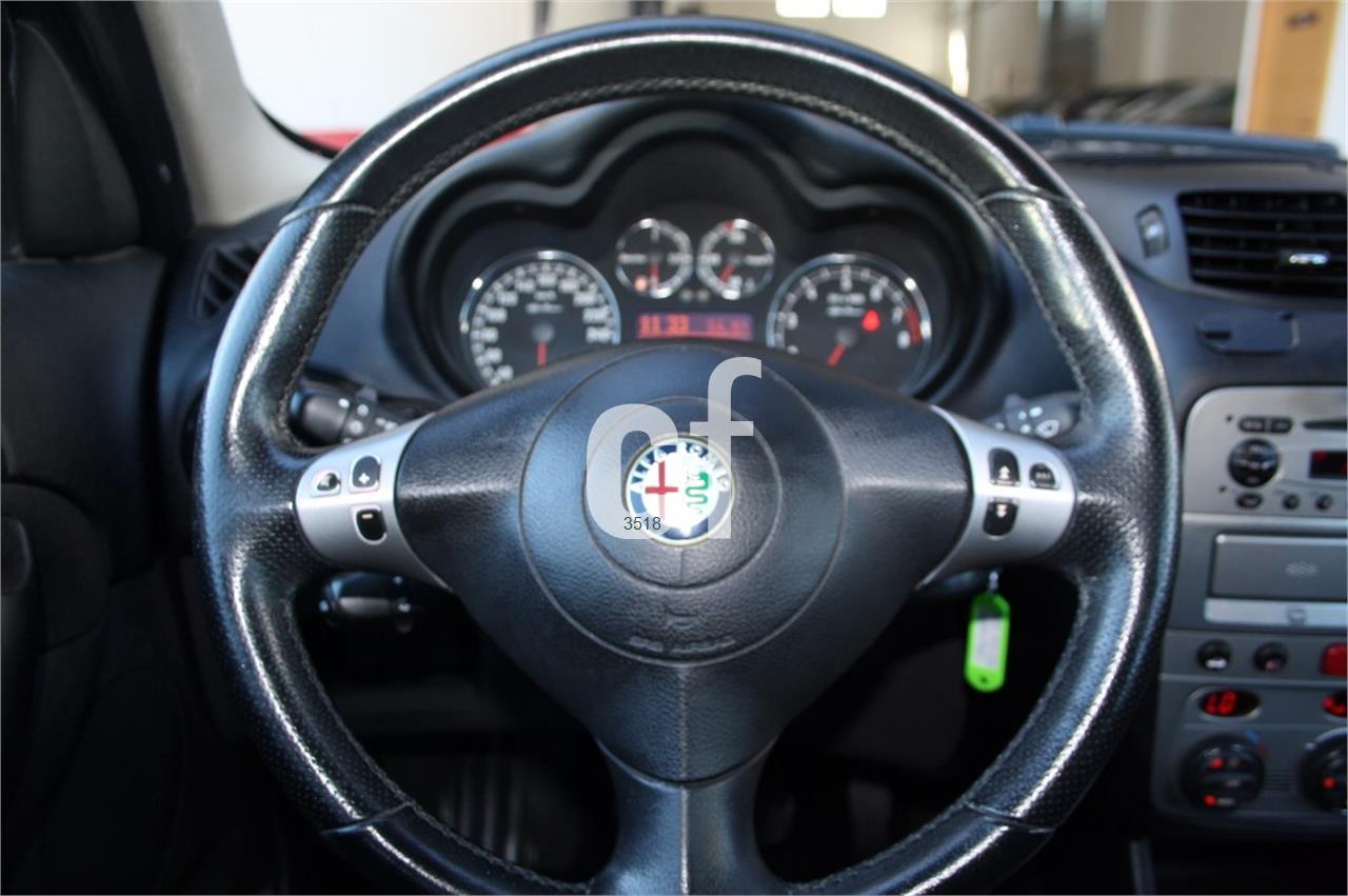 Alfa Romeo 147 1.6 TS Distinctive