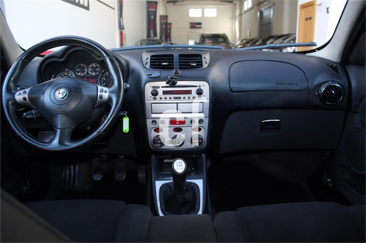 Alfa Romeo 147 1.6 TS Distinctive