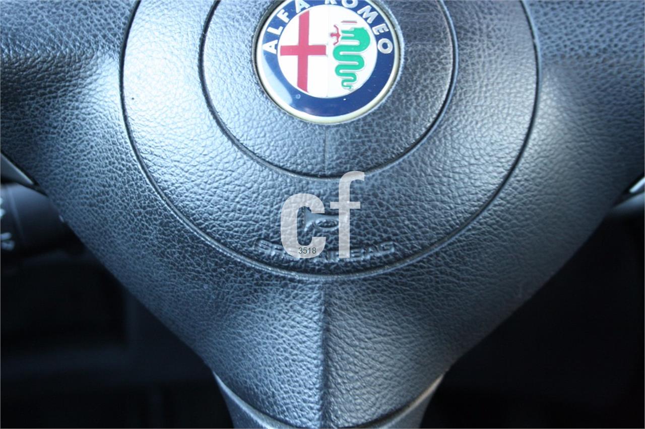 Alfa Romeo 147 1.6 TS Distinctive