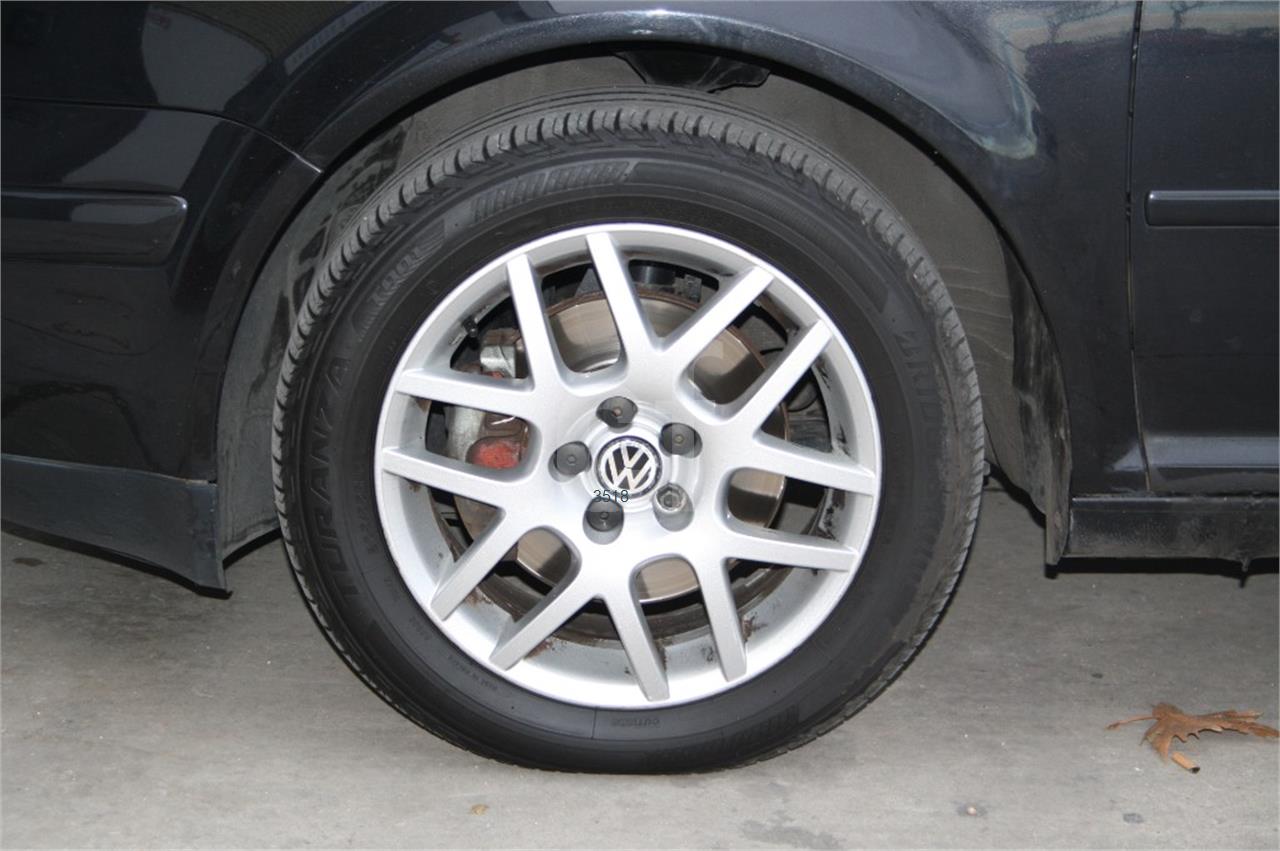 Volkswagen Golf 1.9 TDi Advance 130CV