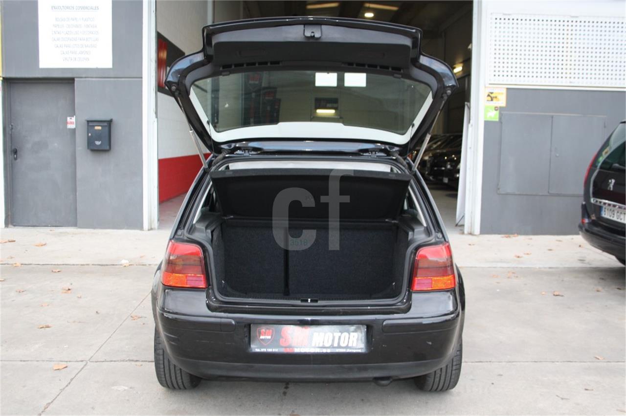 Volkswagen Golf 1.9 TDi Advance 130CV