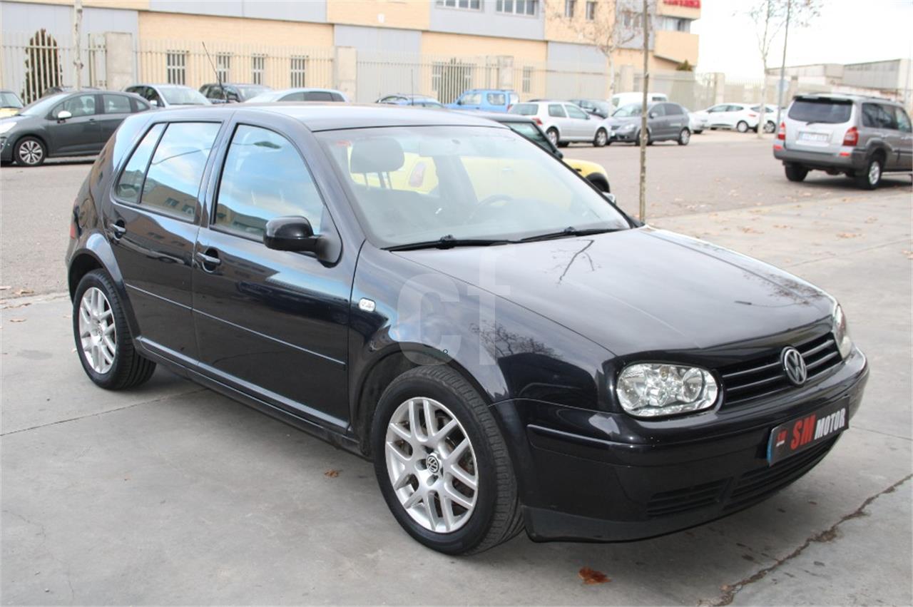 Volkswagen Golf 1.9 TDi Advance 130CV
