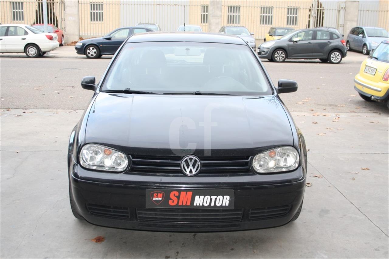 Volkswagen Golf 1.9 TDi Advance 130CV