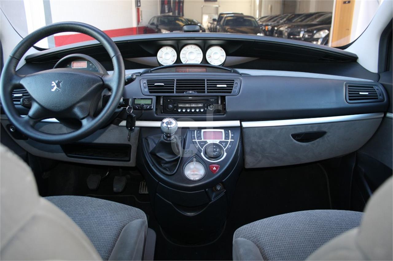 Peugeot 807 Executive 2.0 HDI 136 FAP