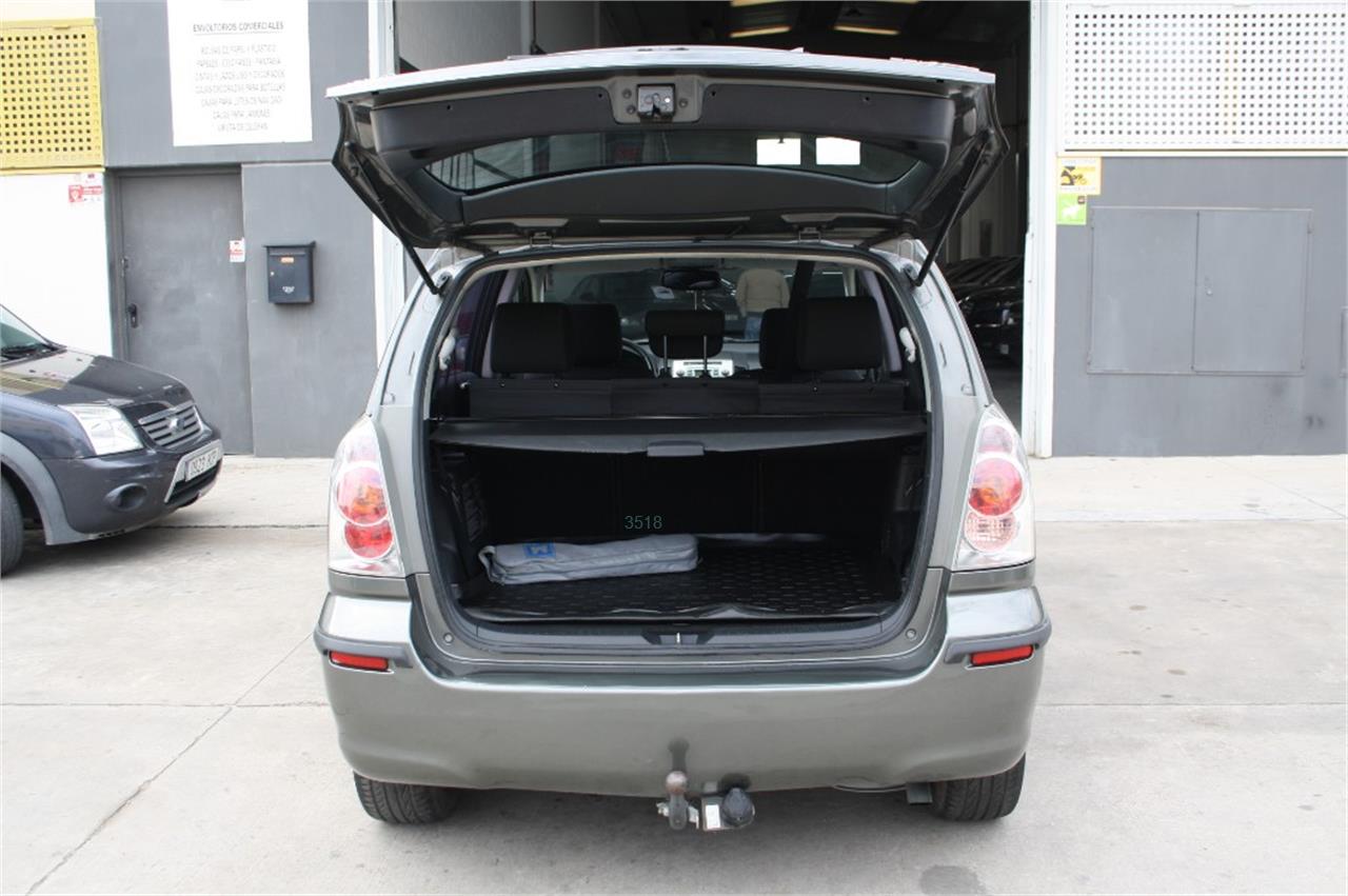 Toyota Corolla Verso 1.8 VVTi Luna