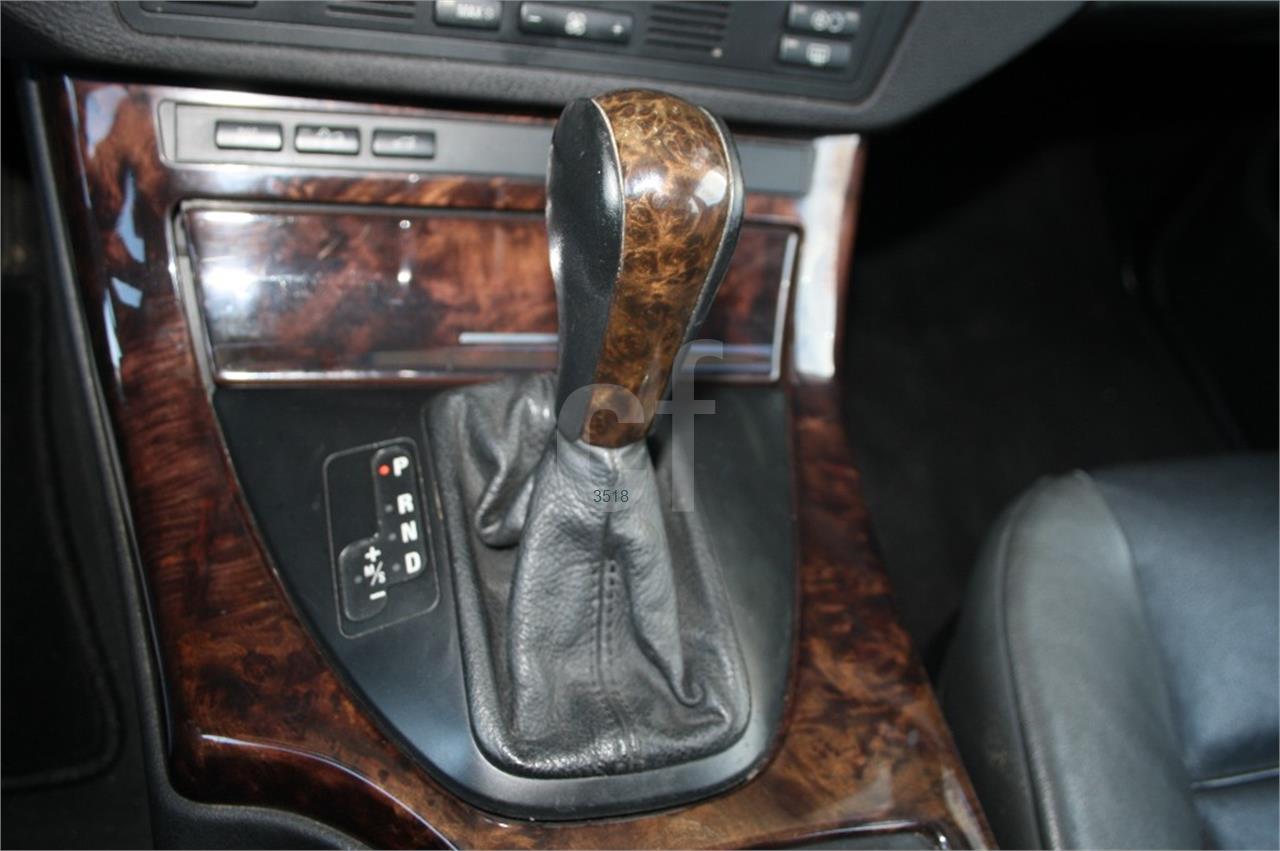 BMW X5 4.4i