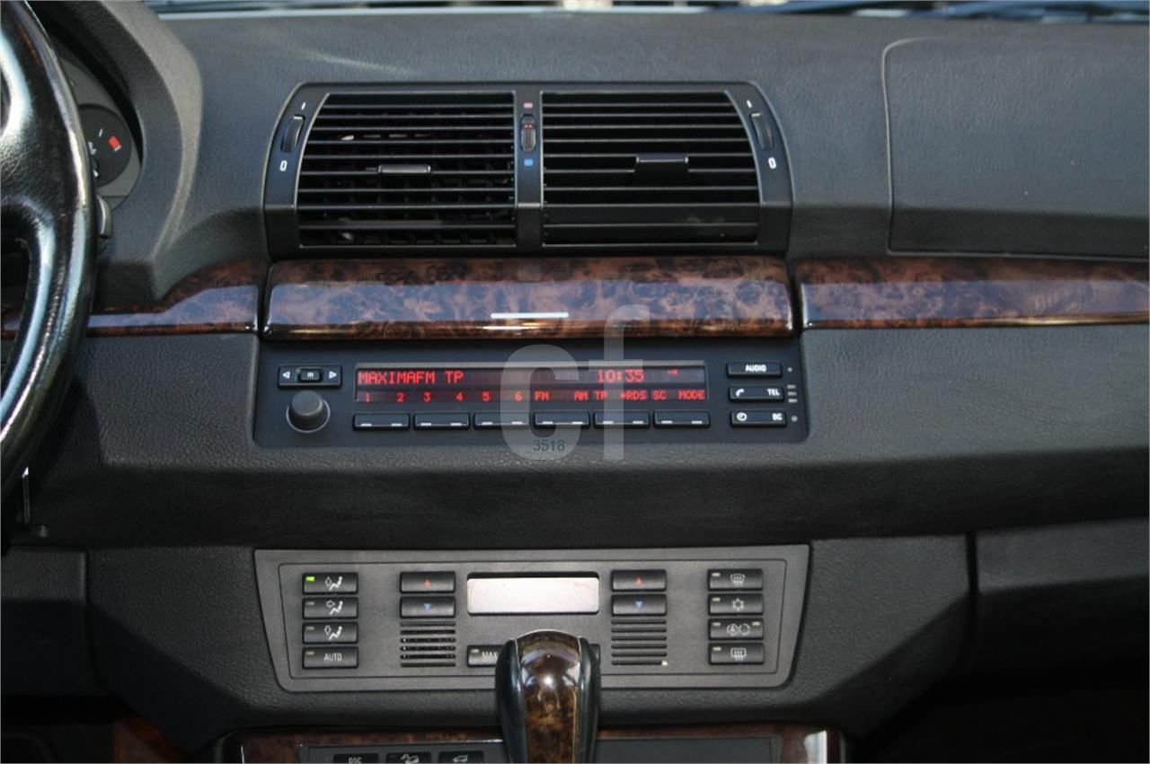 BMW X5 4.4i