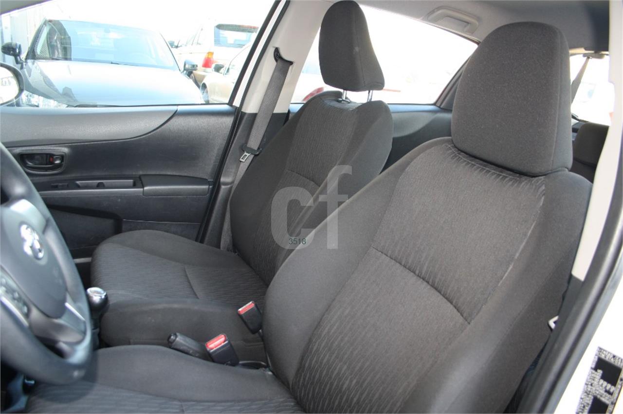 Toyota Yaris 70 LIVE