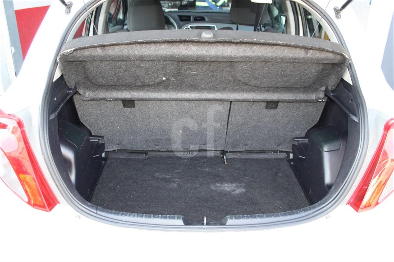 Toyota Yaris 70 LIVE