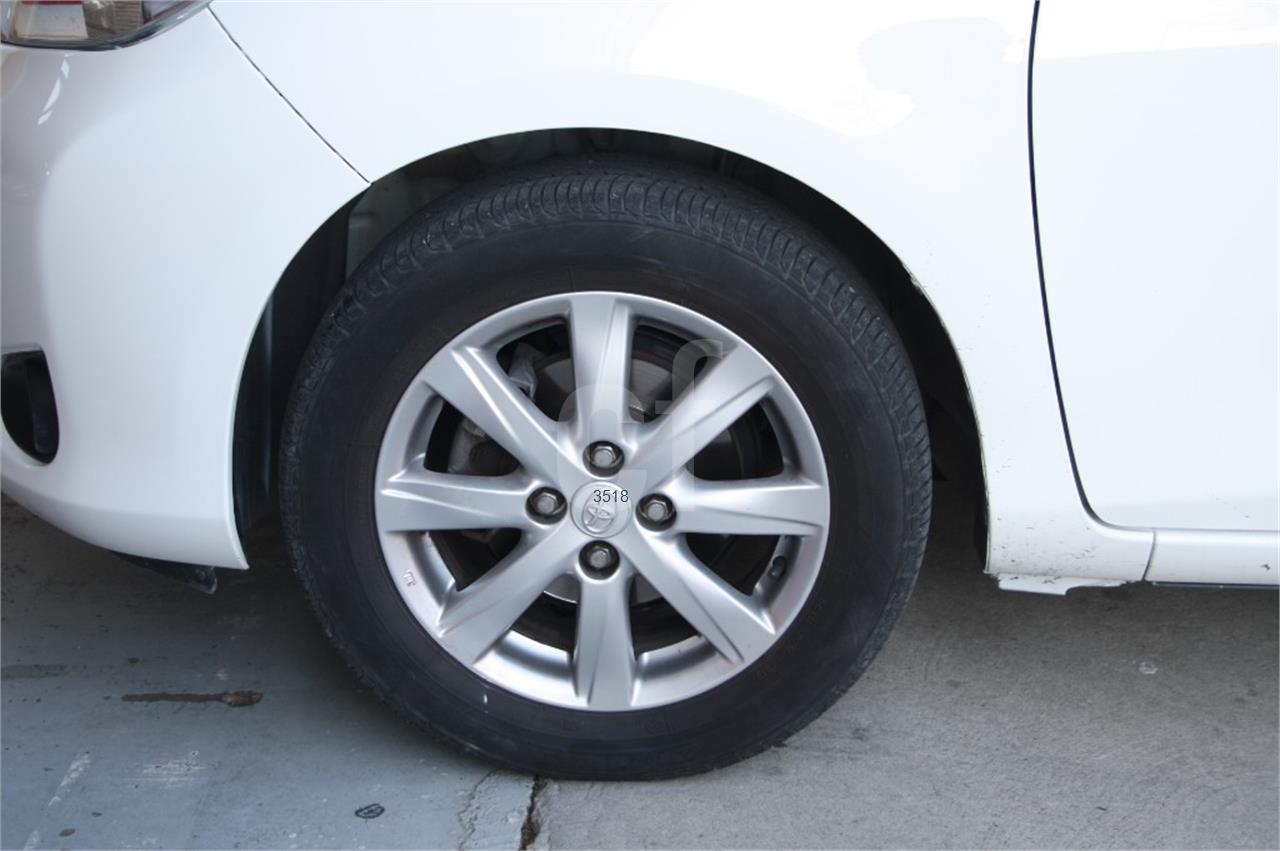 Toyota Yaris 70 LIVE