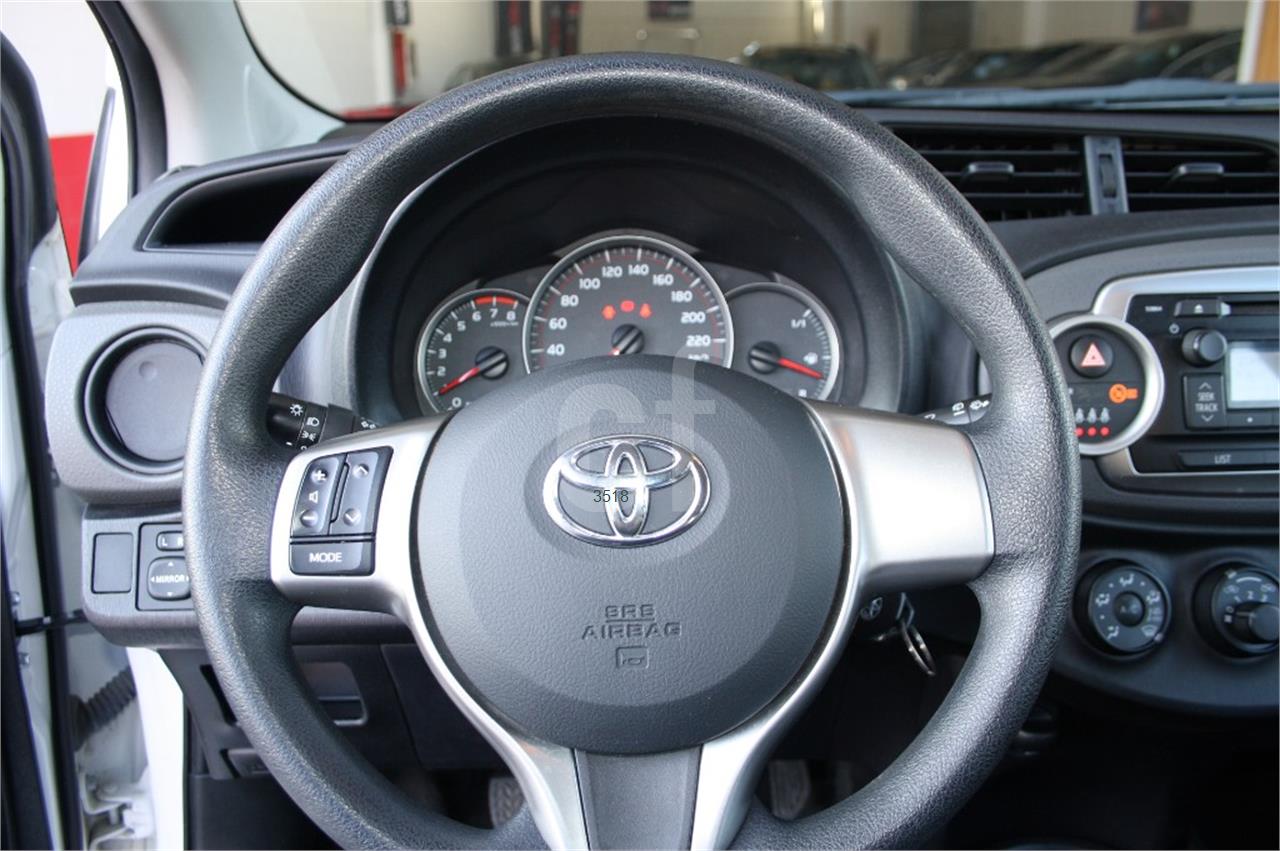 Toyota Yaris 70 LIVE