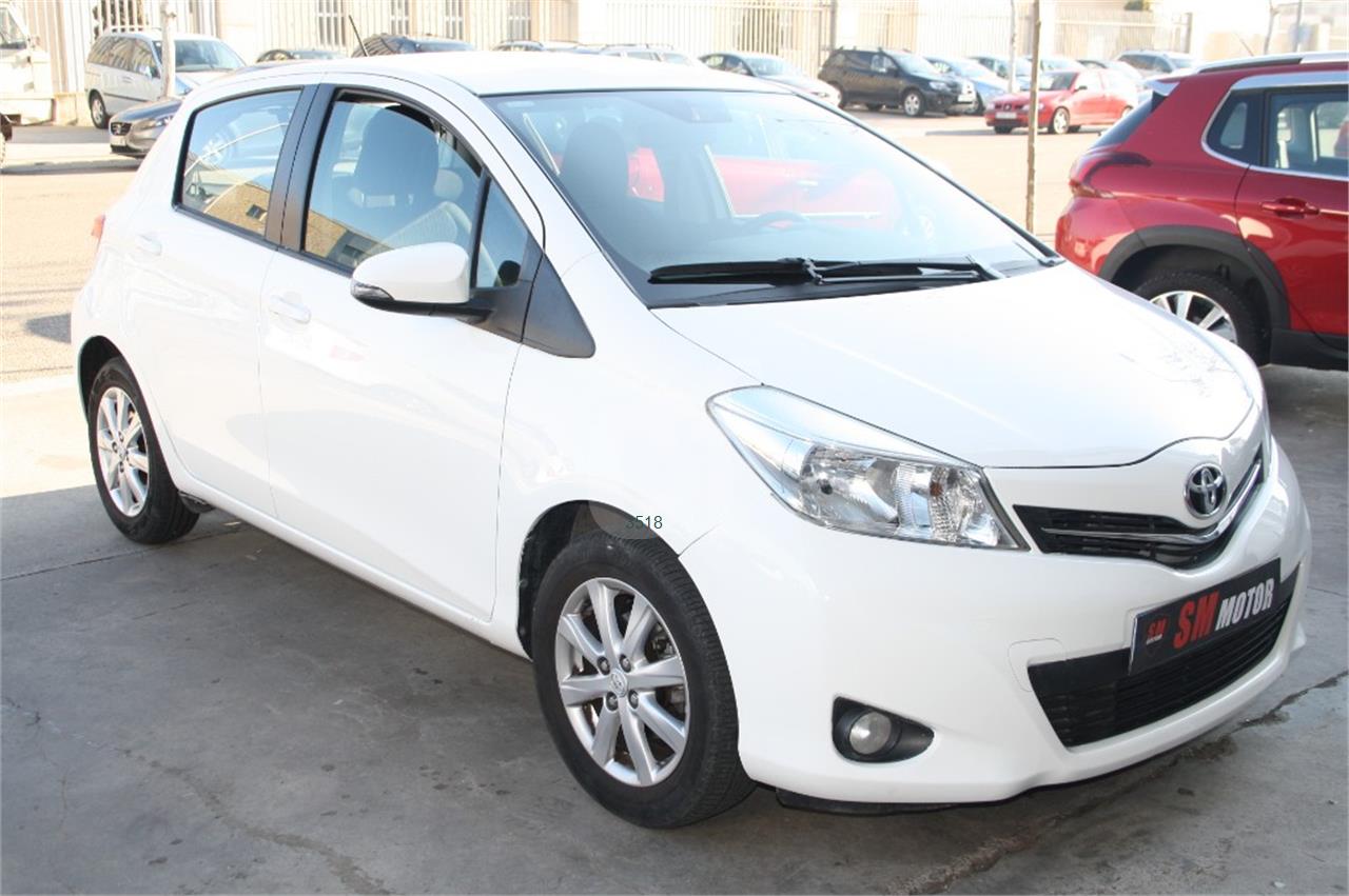 Toyota Yaris 70 LIVE