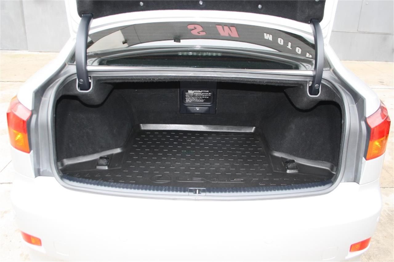 Lexus IS 220d 220d President