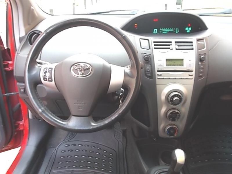 Toyota Yaris 1.3 VVT-i Luna 5p