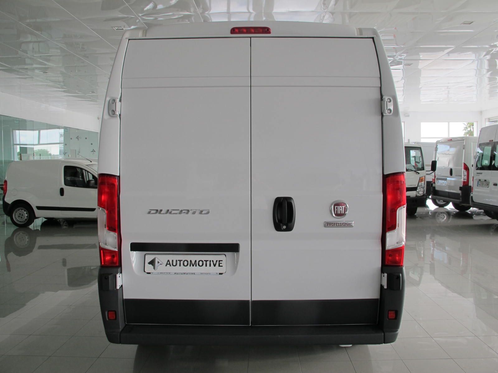 Peugeot Boxer BLUEHDI L2H2 FURGÓN