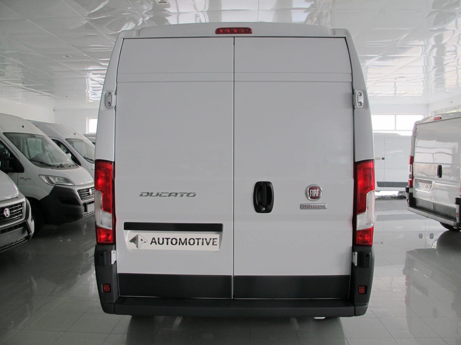 Peugeot Boxer BLUEHDI L3H2 FURGÓN