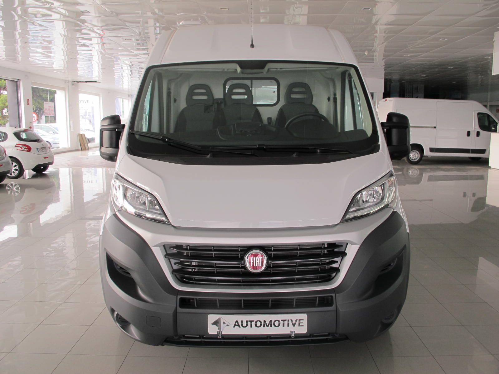 Peugeot Boxer BLUEHDI L2H2 FURGÓN