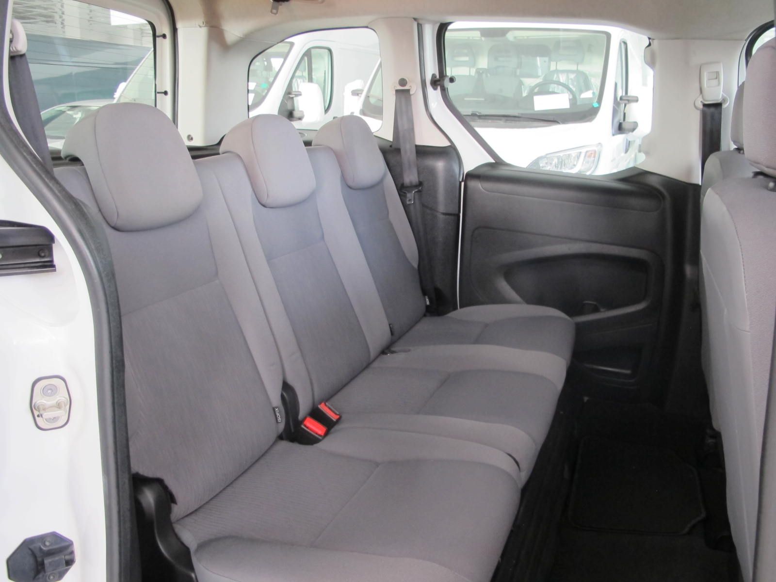 Peugeot Partner 1.6 HDI COMBI TEPEE