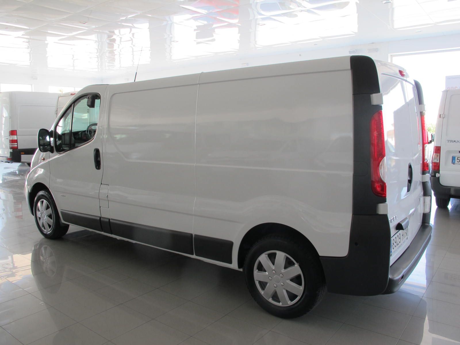 Opel Vivaro 2.0 CDTI LARGA ISOTERMO REFORZADO