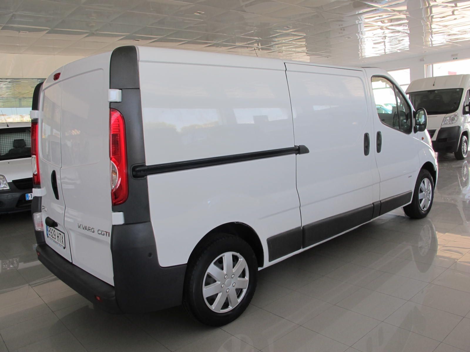 Opel Vivaro 2.0 CDTI LARGA ISOTERMO REFORZADO