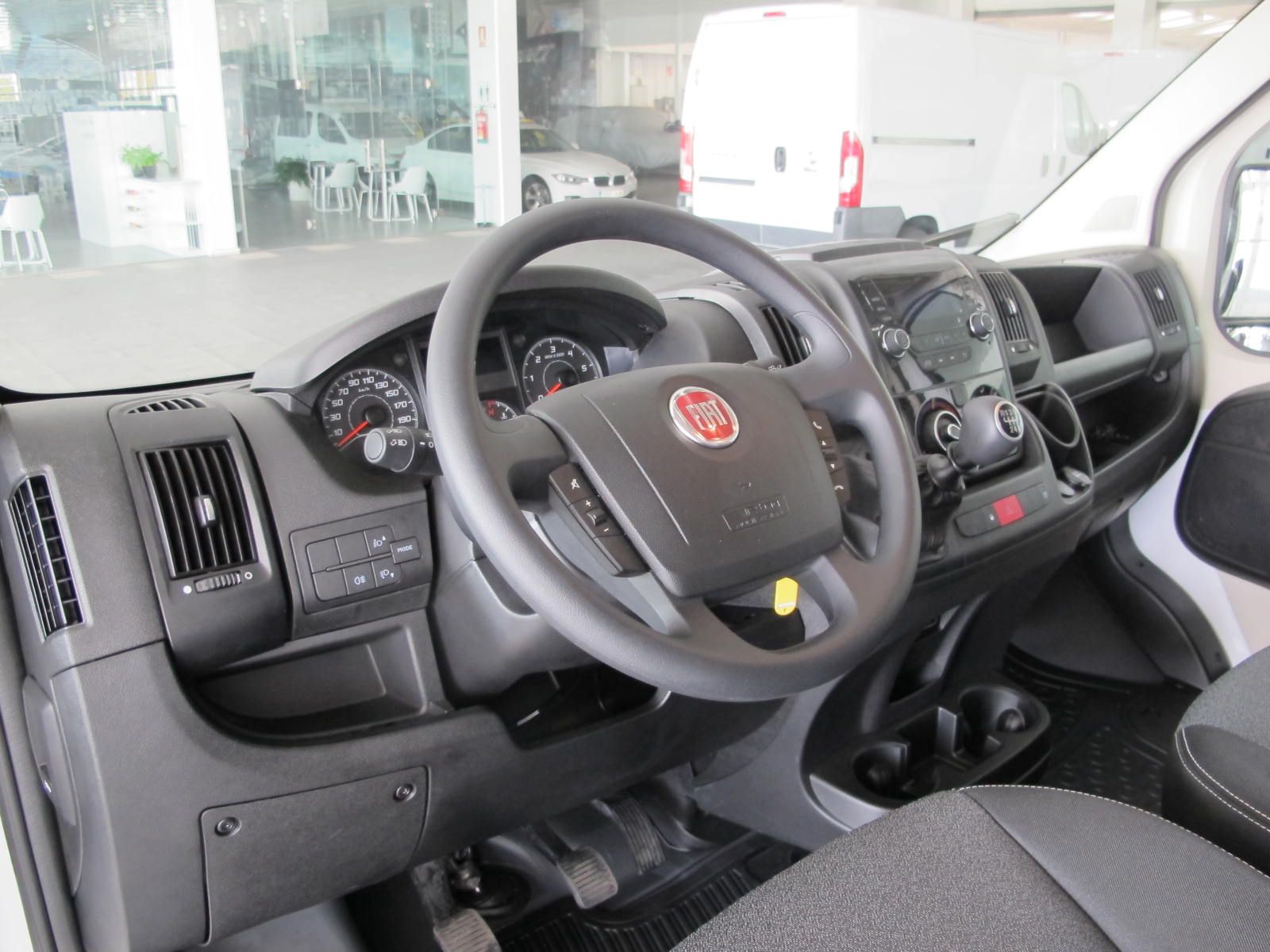 Peugeot Boxer BLUEHDI L2H1 FURGÓN