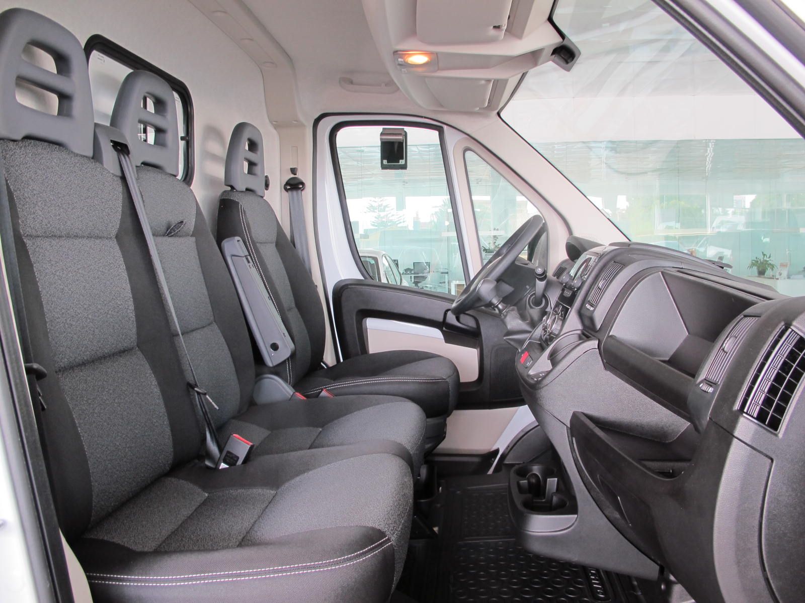 Peugeot Boxer BLUEHDI L2H1 FURGÓN