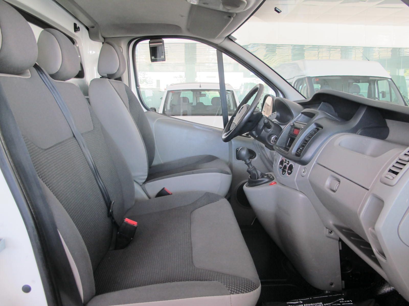 Opel Vivaro 2.0 CDTI LARGA ISOTERMO REFORZADO